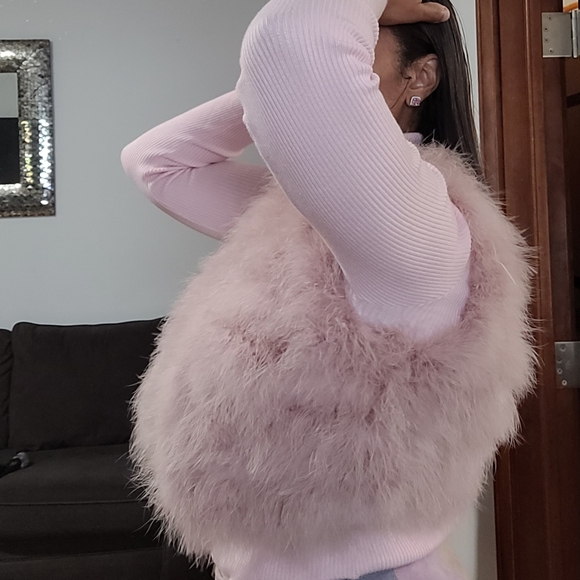 100% feather vest with tags - Picture 7 of 7